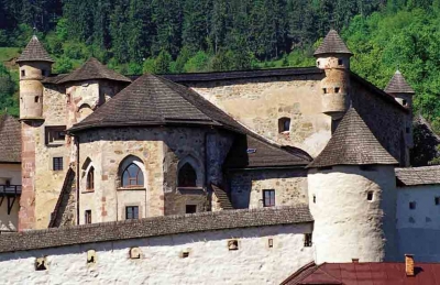 stary-zamok